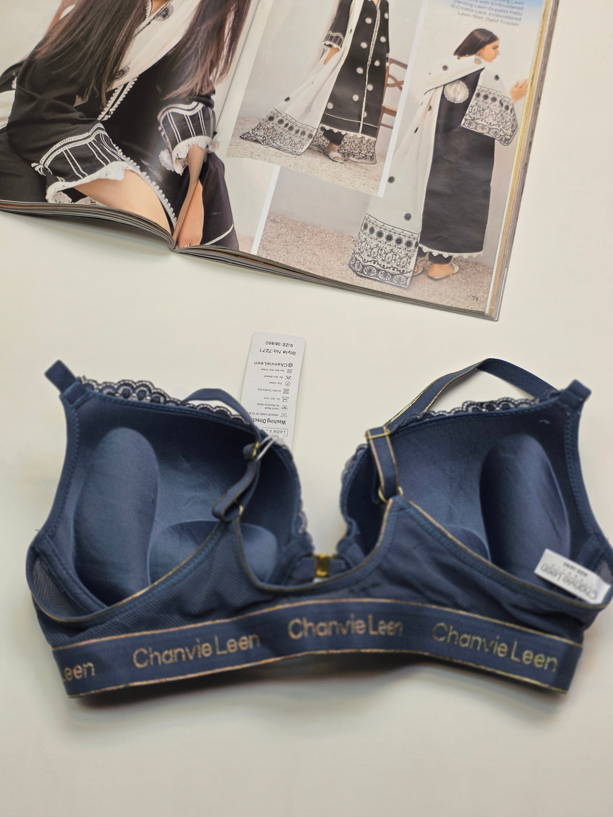 Front Buckle Double Padded Full Coverage Bra